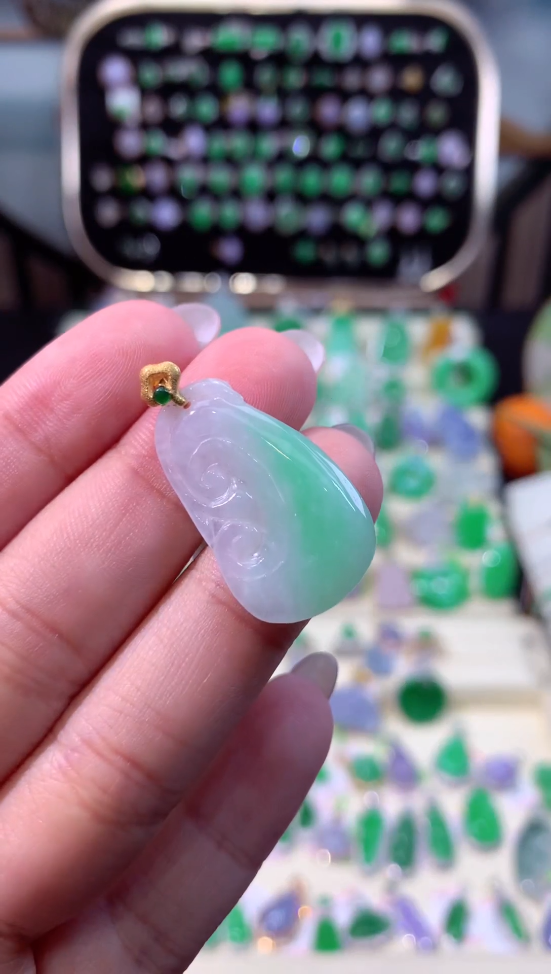 【闪购商品】翡翠颈饰18K金镶嵌缅甸天然A货翡翠