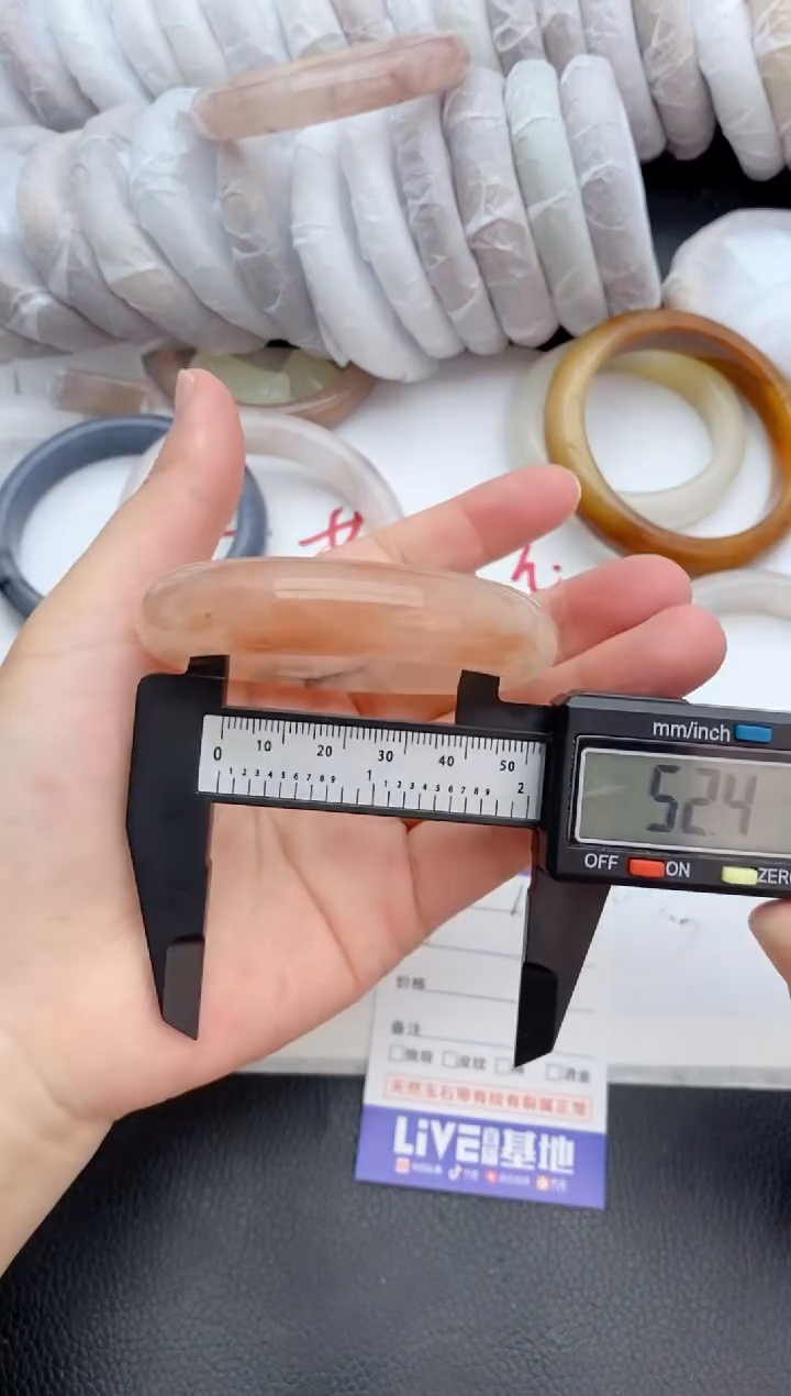 【闪购商品】石英质玉未镶嵌手镯104+51/52