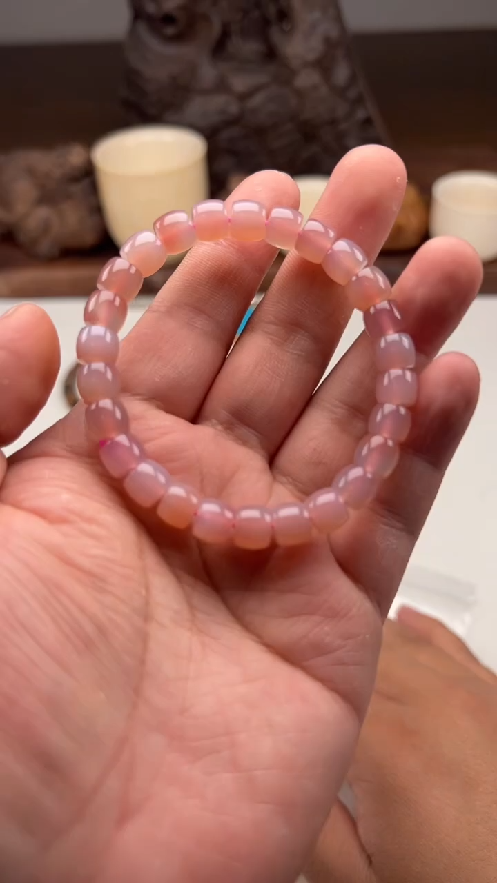 玛瑙/玉髓未镶嵌手链玛瑙粉糯满沙老型手串