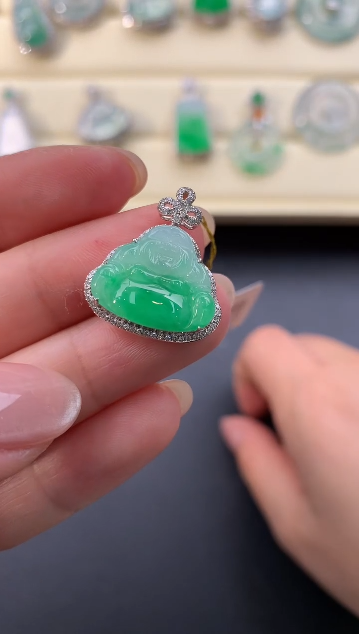 【闪购商品】翡翠颈饰18K金镶嵌D752        