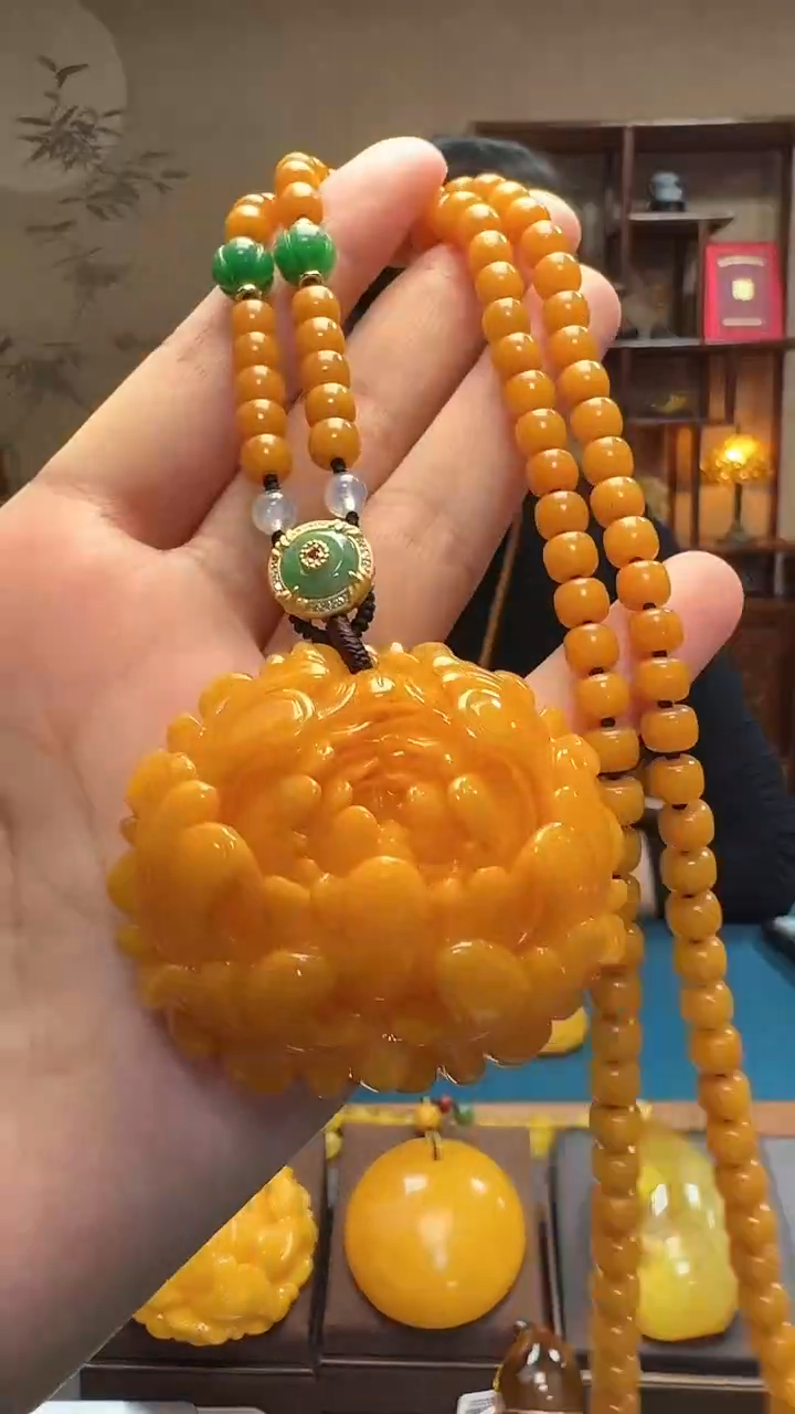 琥珀吊坠(赠链)未镶嵌天然保真蜜蜡牡丹花套装