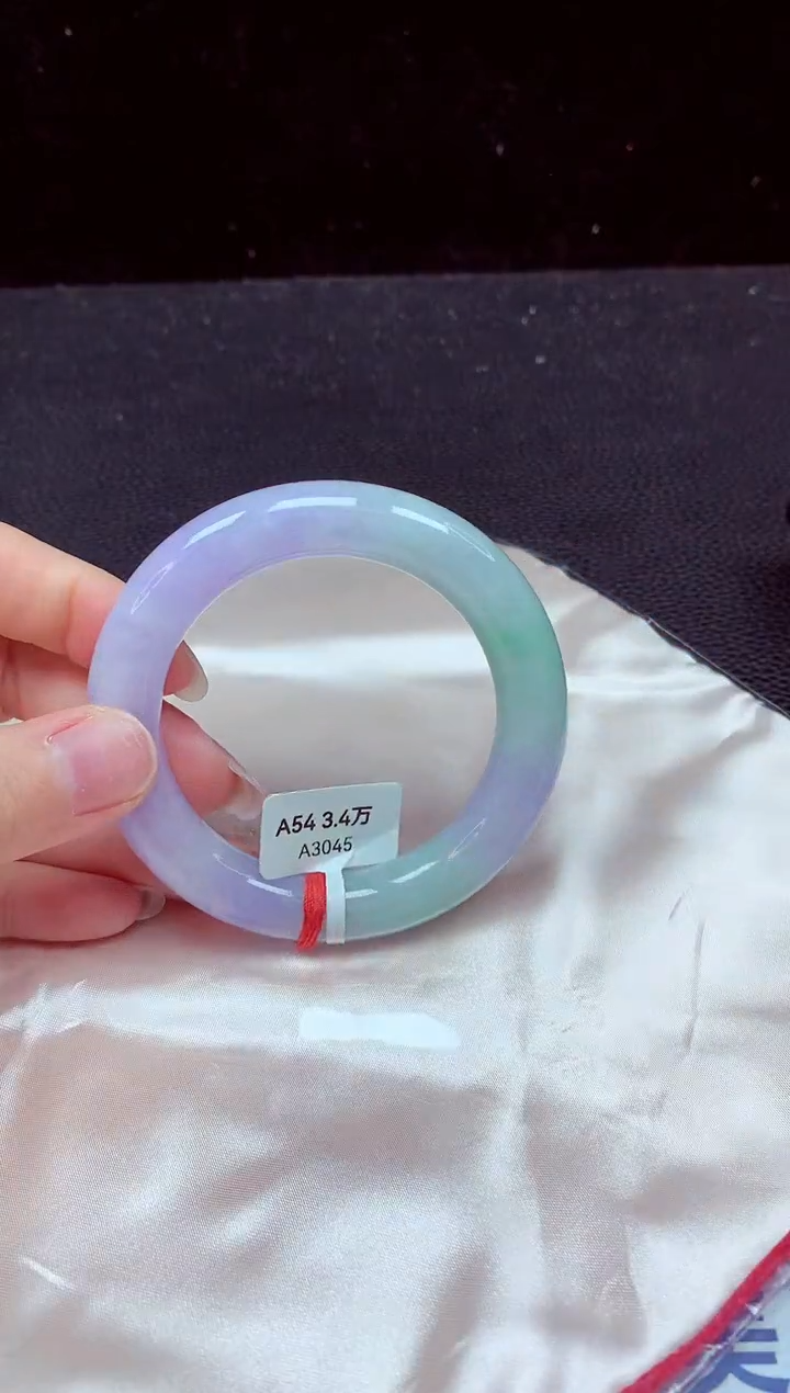 【闪购商品】翡翠手镯未镶嵌镯子54+