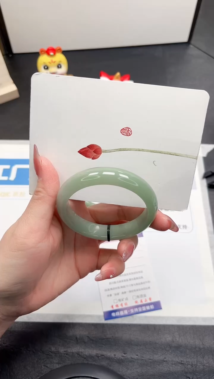 【闪购商品】石英质玉手镯未镶嵌227-55