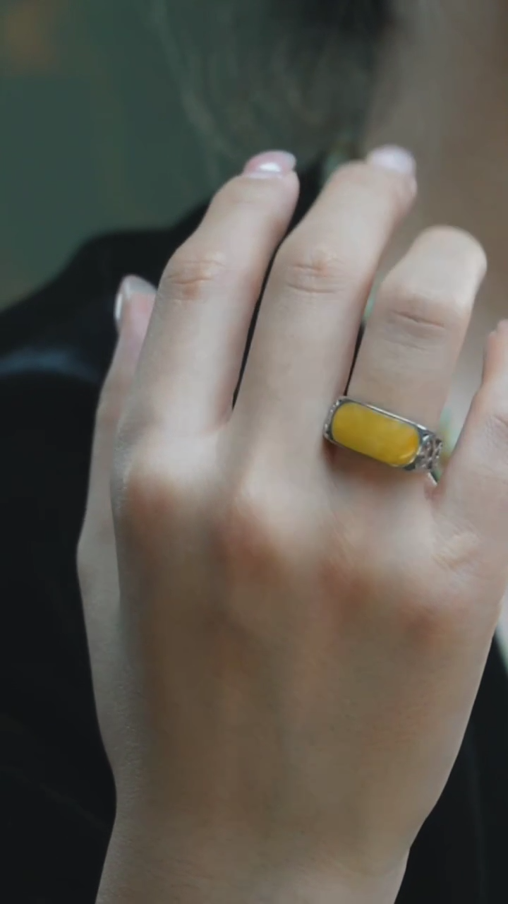 【闪购商品】蜜蜡裸石银S925镶嵌J51戒指