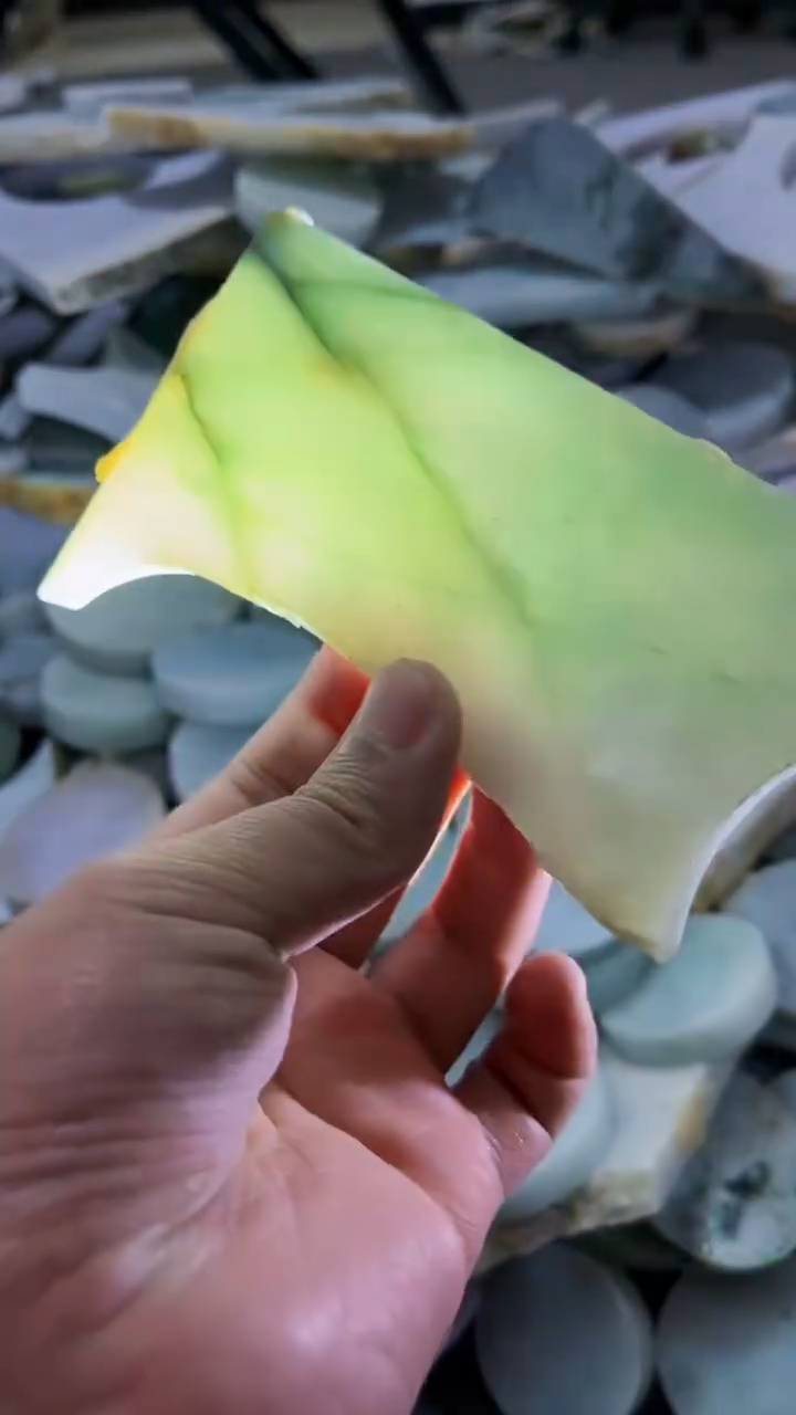 【闪购商品】翡翠挂件未镶嵌A货康壹088