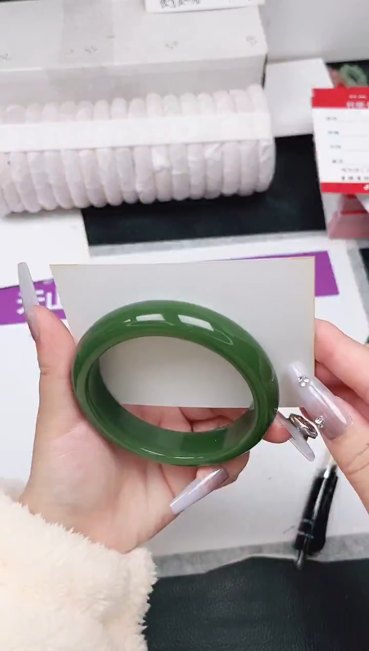 未镶嵌手镯石英质玉113-61