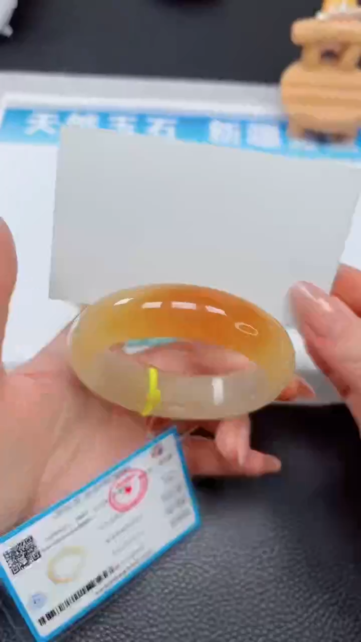 【闪购商品】石英质玉手镯未镶嵌655