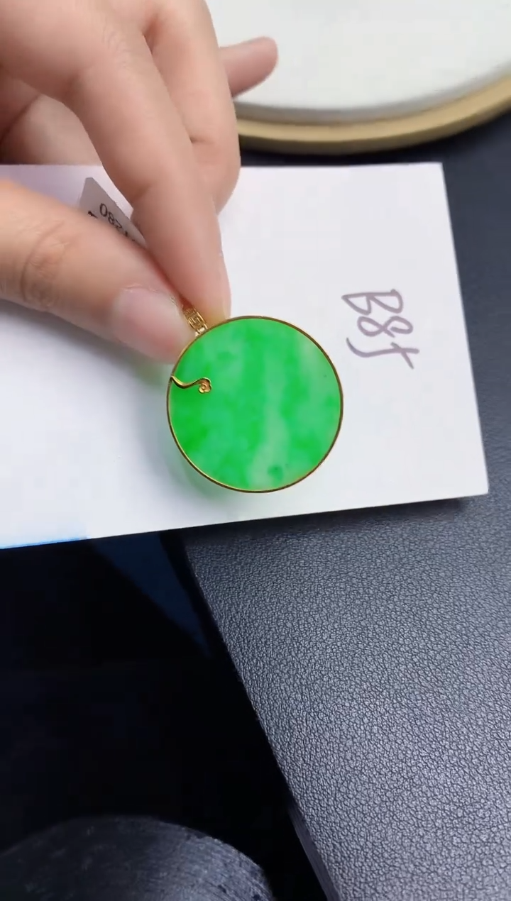 【闪购商品】翡翠颈饰18K金镶嵌000000000