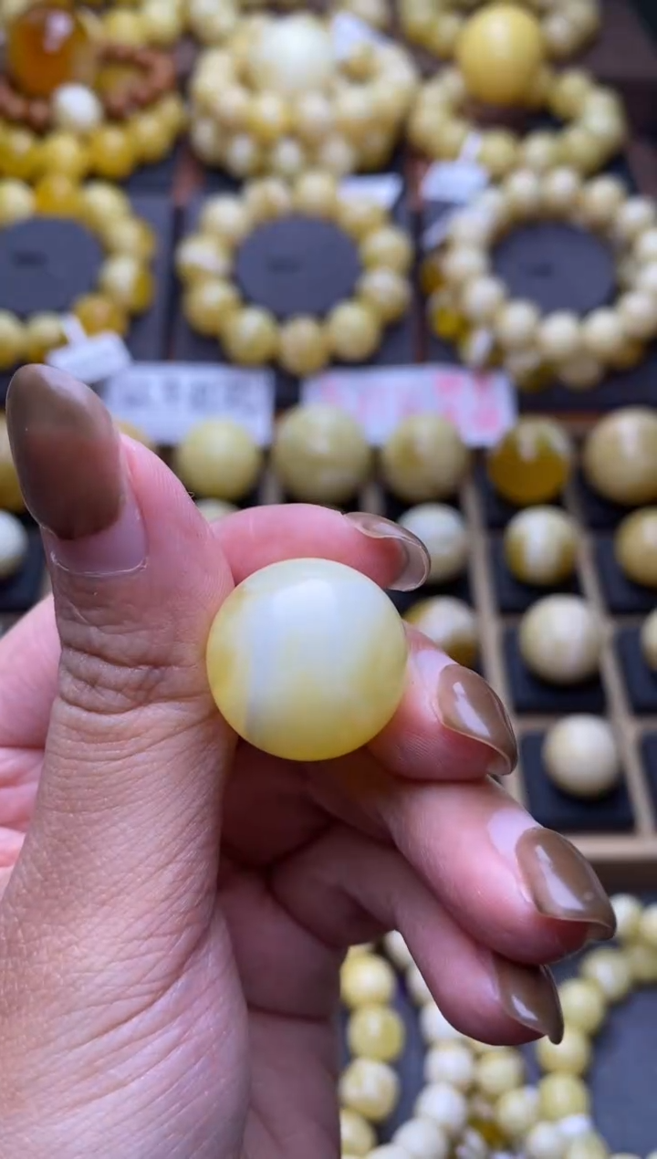 【闪购商品】琥珀裸石未镶嵌大小姐珠宝严选104