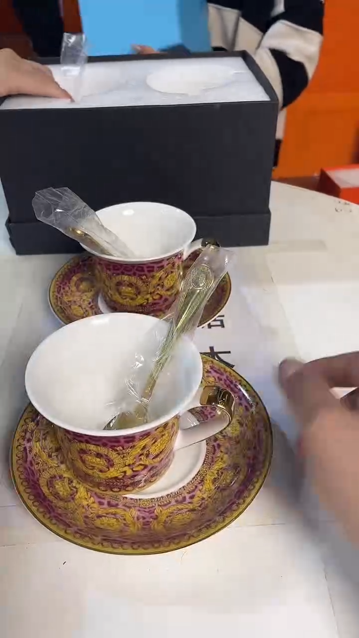 杯鸿辉家品牌瓷器，京东包邮！