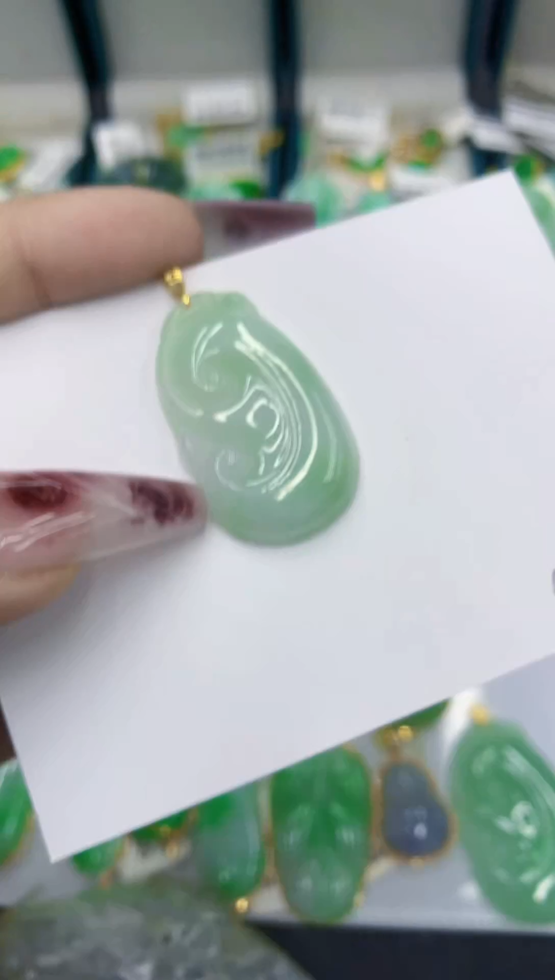 颈饰18K金镶嵌翡翠11111