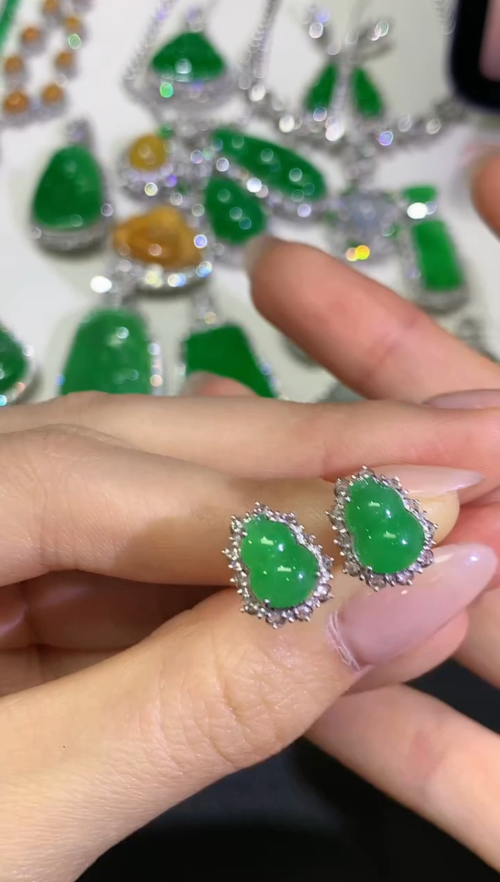 【闪购商品】翡翠颈饰18K金镶嵌团购40