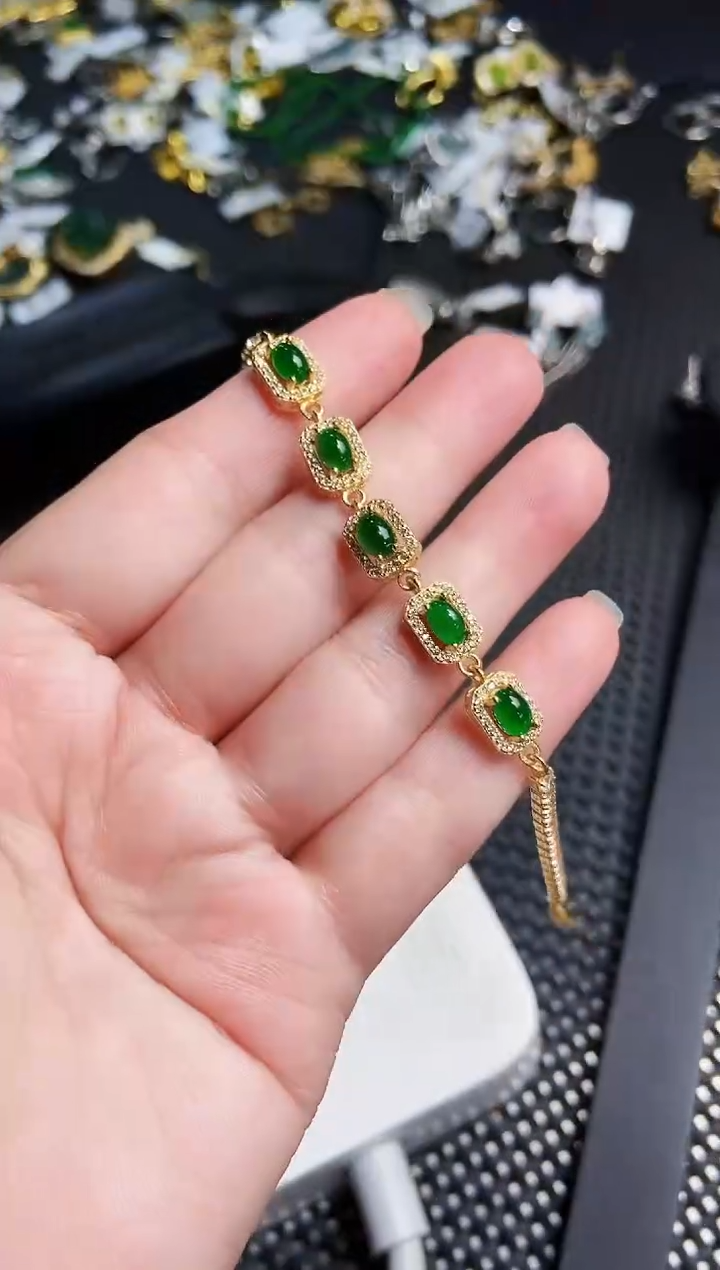 【闪购商品】翡翠手链未镶嵌111111111
