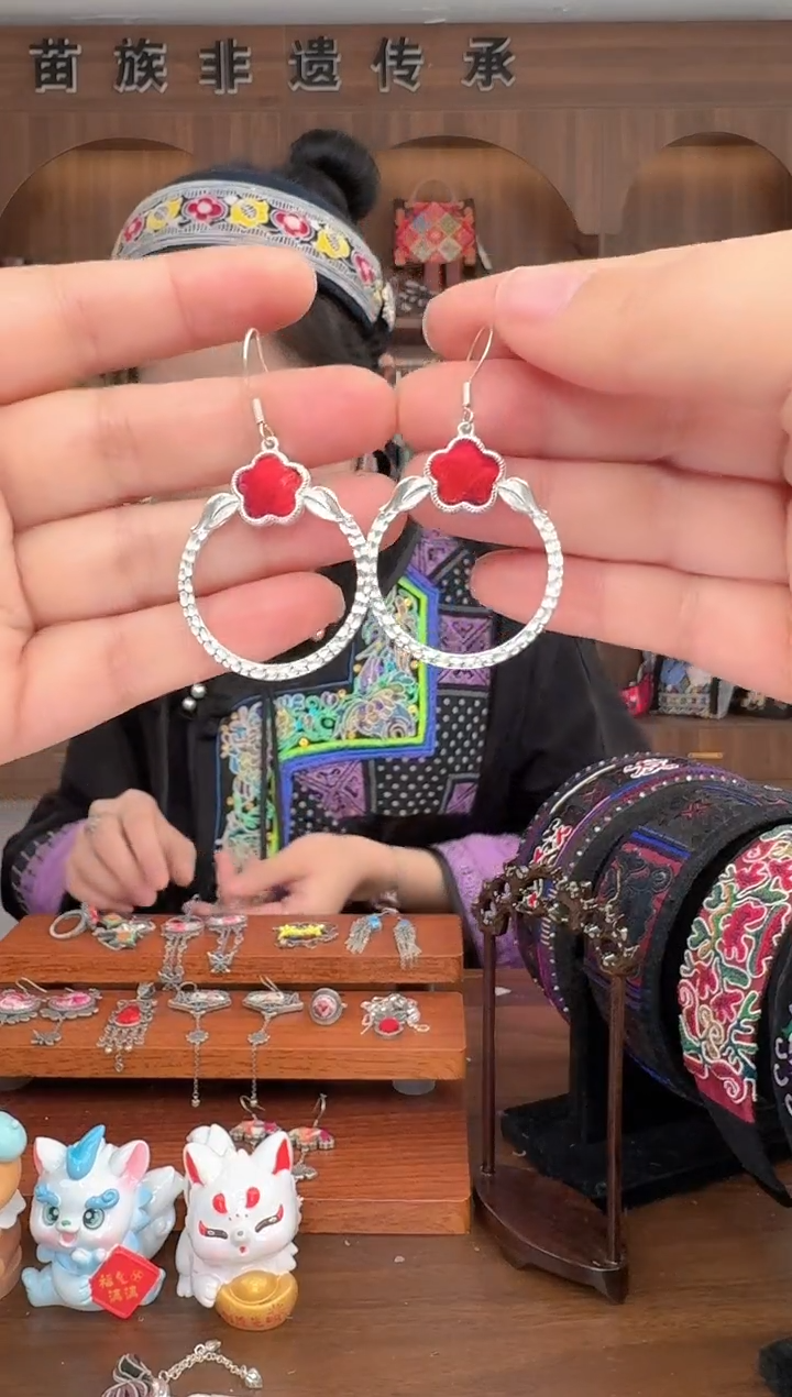 【闪购商品】织绣扶光苗绣传承5