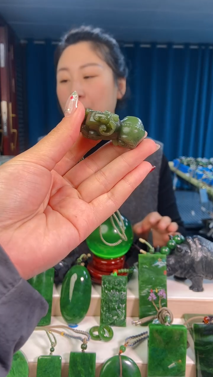 【闪购商品】和田玉挂件未镶嵌1