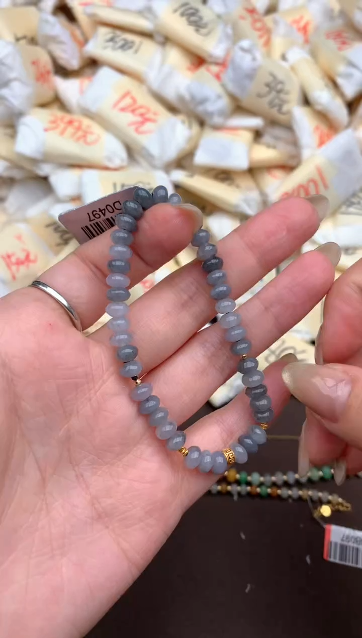 【闪购商品】翡翠挂件未镶嵌  一