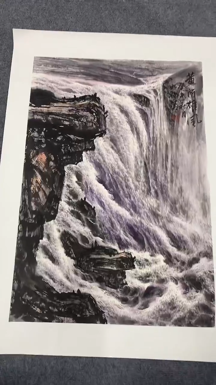 竖款精品开三山水