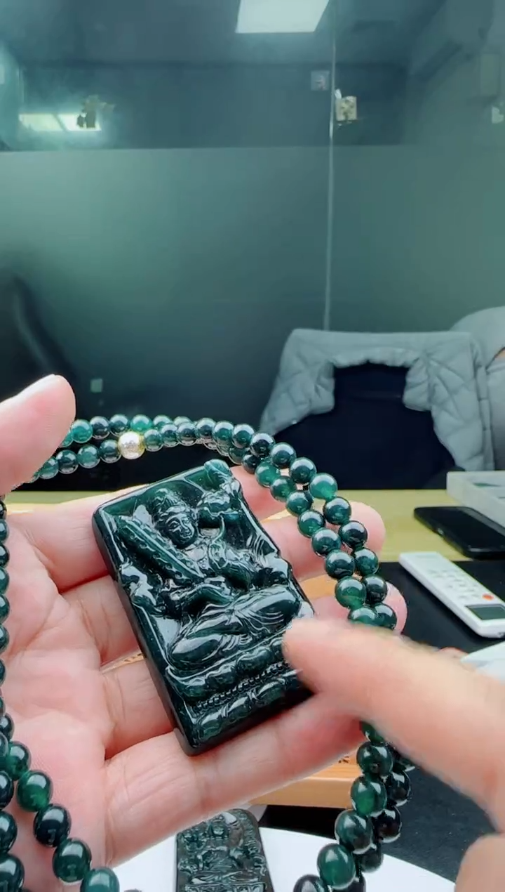 【闪购商品】翡翠颈饰未镶嵌111111111