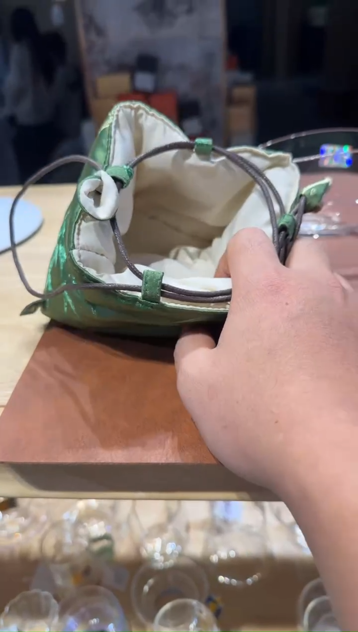 禾器茶室包翠竹  