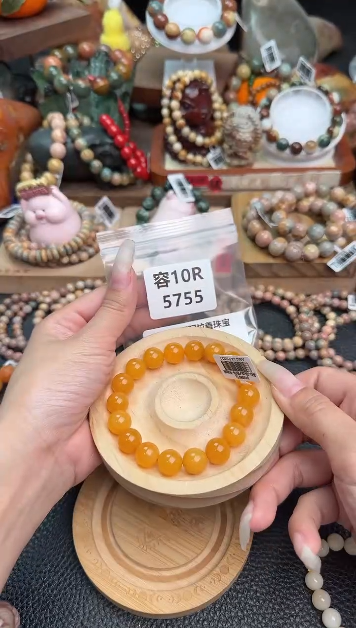 【闪购商品】石英质玉手链未镶嵌10R5755