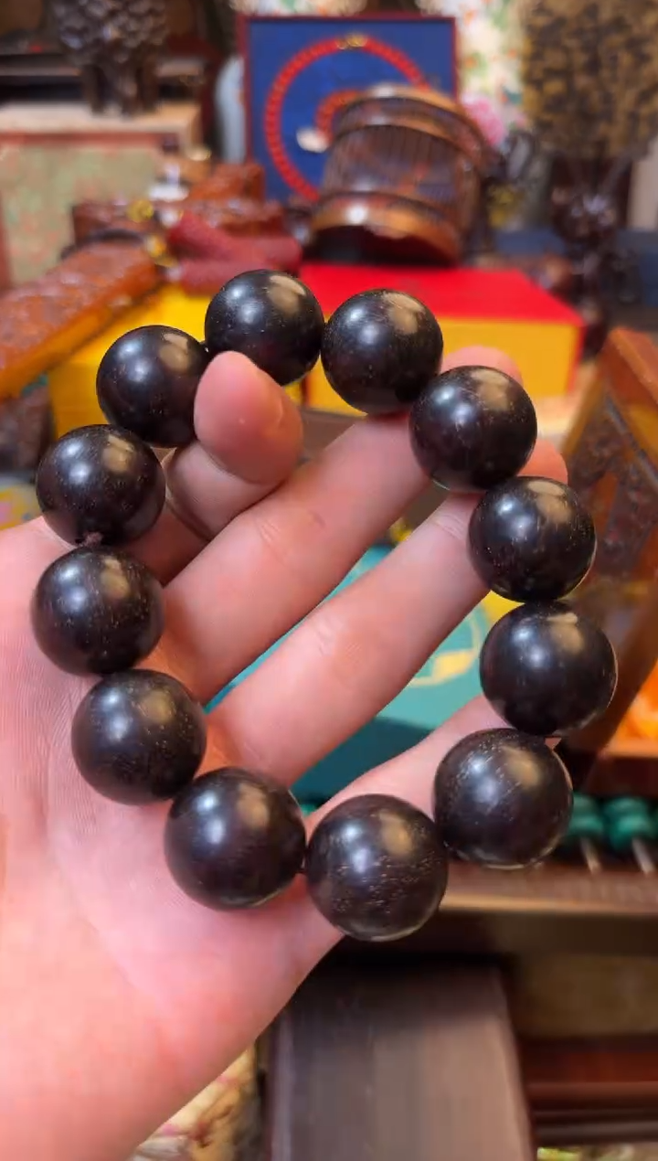 檀香紫檀（小叶紫檀）--------瓷--------5824