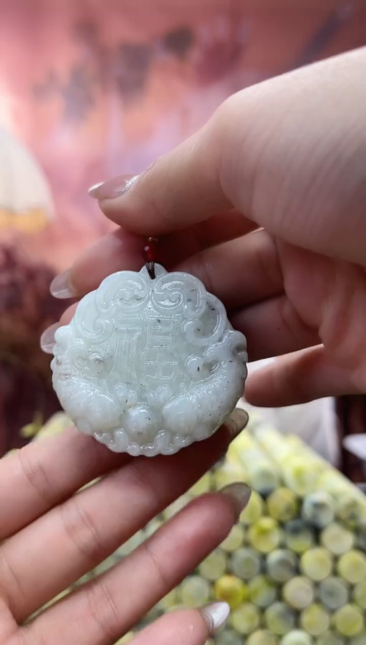 未镶嵌岫玉吊坠·
