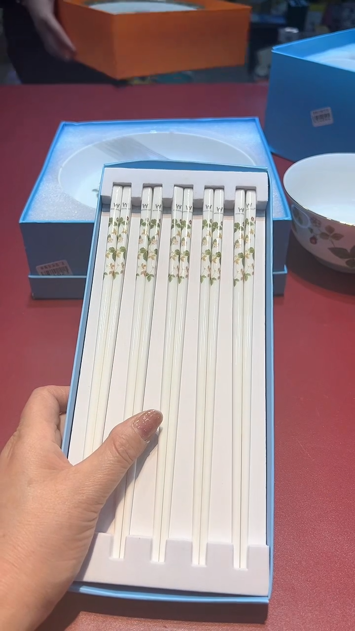 【闪购商品】瓷片锅碗瓢彭一件不剩