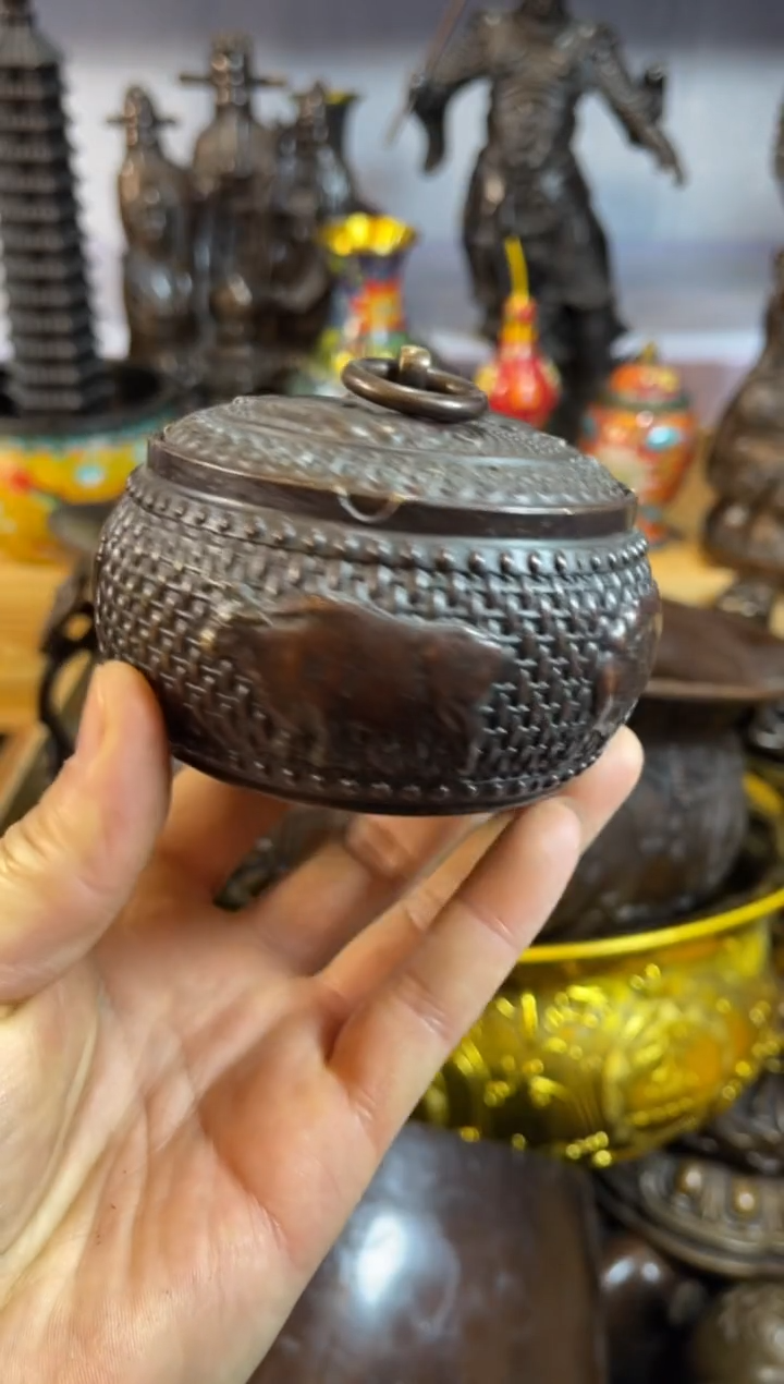 【闪购商品】1案台摆件 物品摆件