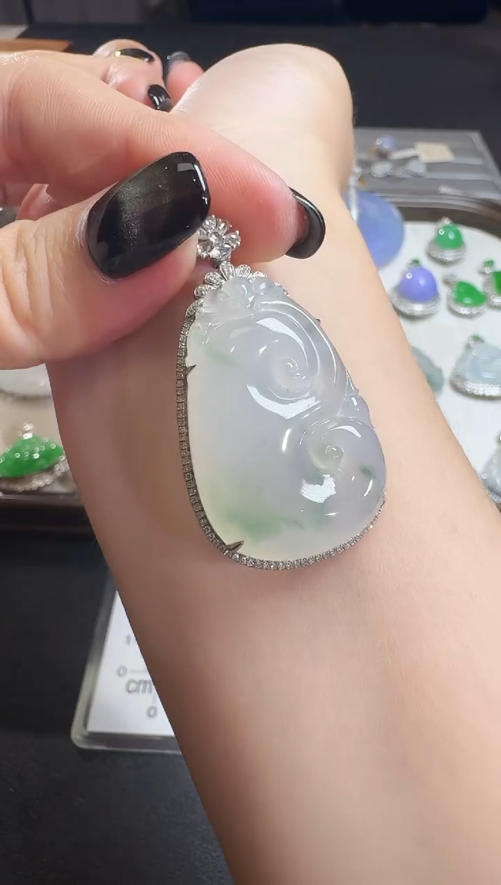 吊坠(不含链)18K金镶嵌翡翠【源头工厂】钻石镶嵌