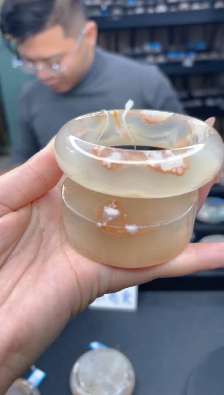 【闪购商品】石英质玉手镯未镶嵌148（65圈赠送镯心）