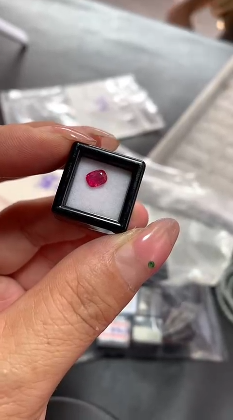 【闪购商品】定制翡翠未镶嵌4561646134