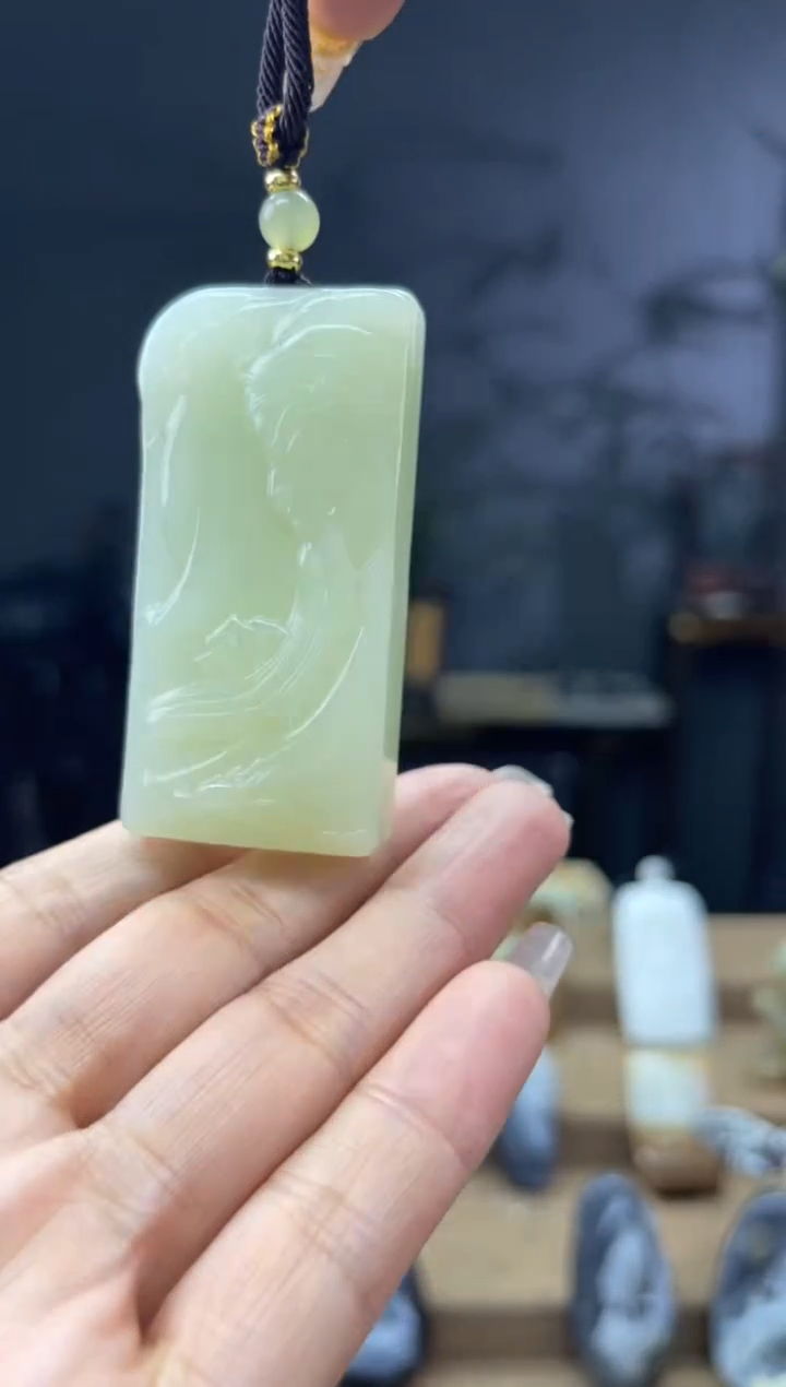 颈饰未镶嵌和田玉1