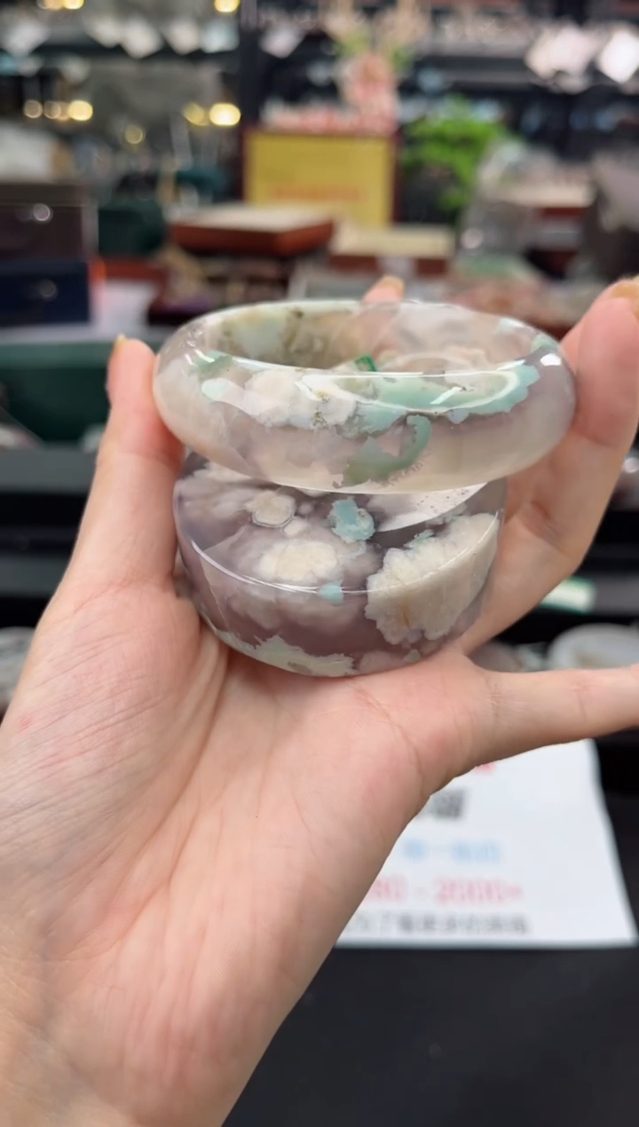 【闪购商品】石英质玉手镯未镶嵌61圈口（赠品镯心）2S9705