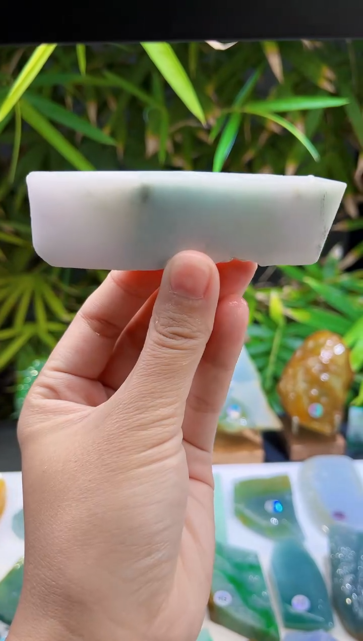 未镶嵌定制翡翠翡翠