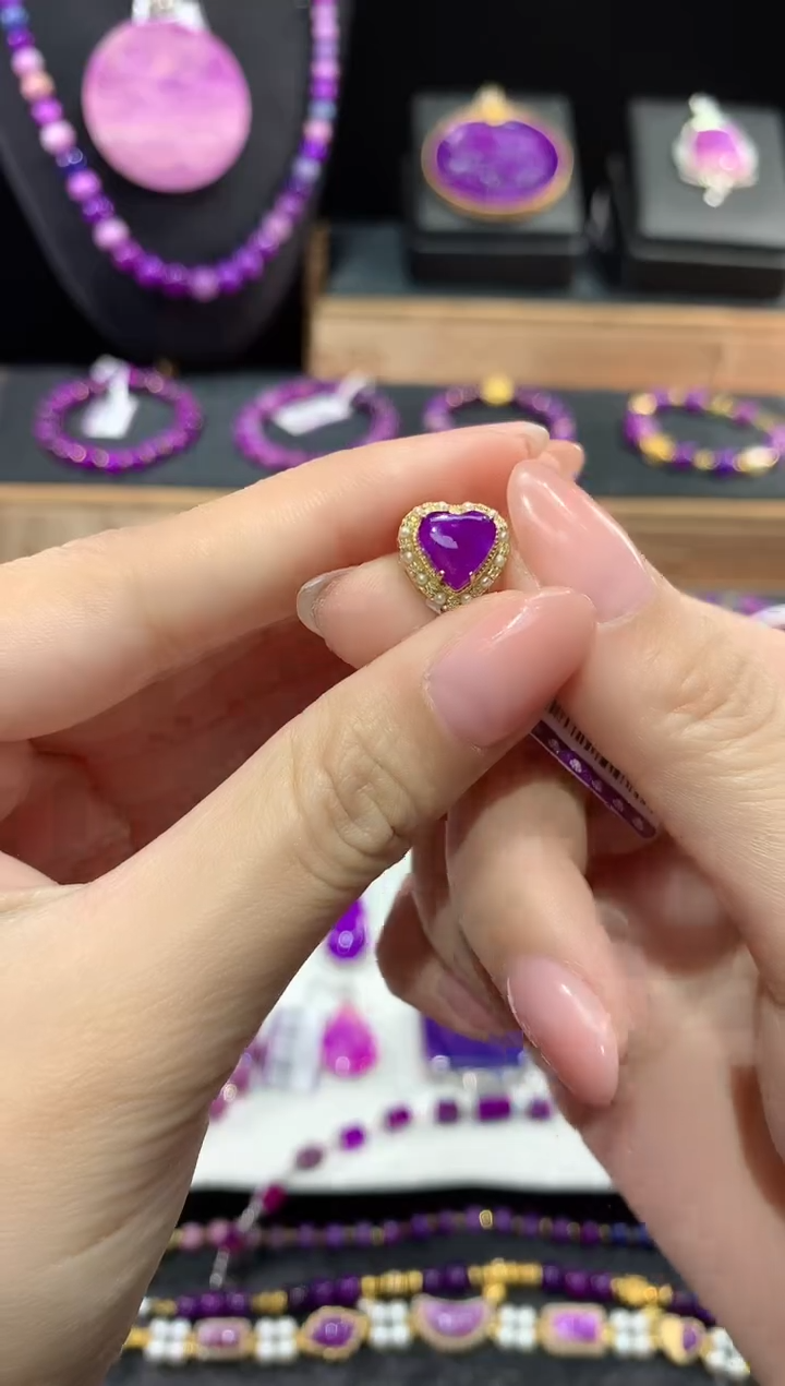 苏纪石（舒俱来）18K金镶嵌.饰品