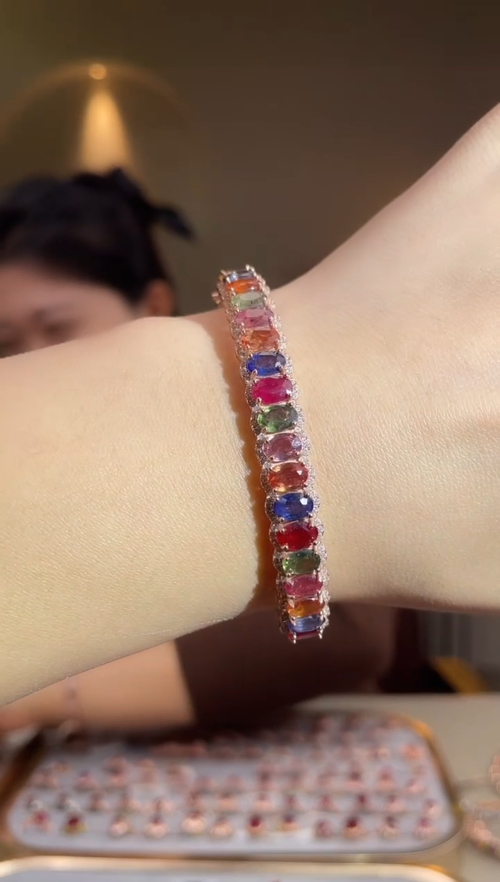 手镯彩色蓝宝石银S925镶嵌手镯