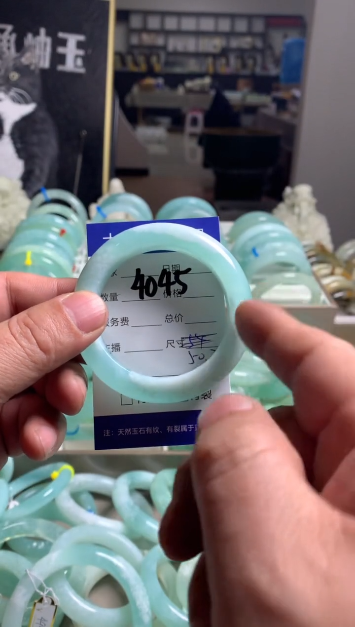 【闪购商品】蛇纹石玉手镯未镶嵌4045