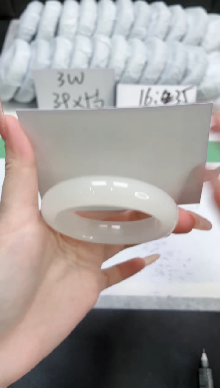 石英质玉手镯未镶嵌415-白月光52.7