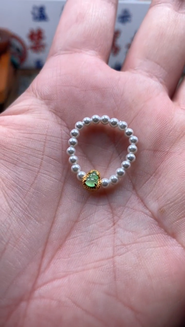 【闪购商品】翡翠颈饰未镶嵌哥哥