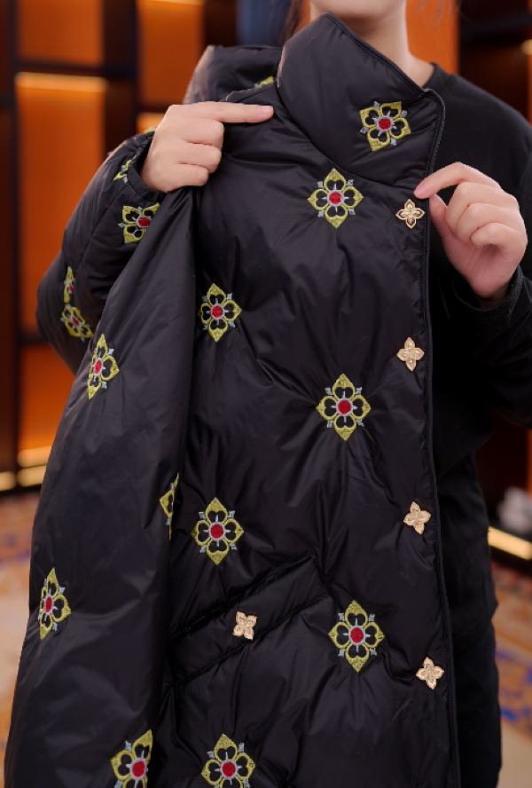 【杭州高定正品】羽绒服2025冬新款时尚刺绣保暖外套-套-YRF5312