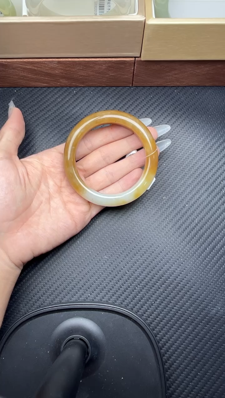 未镶嵌手镯和田玉且末金山微色差58手镯Jm