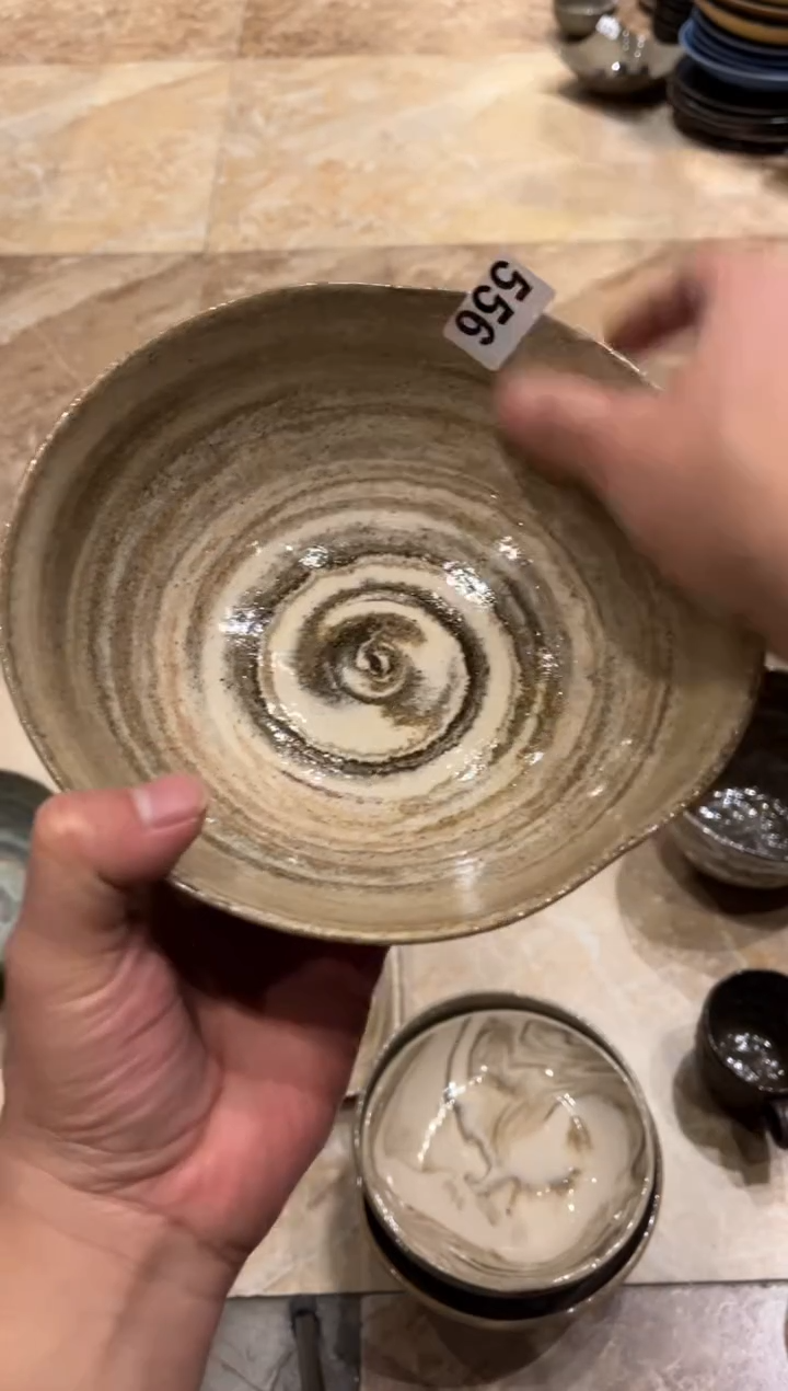 【闪购商品】瓷片556 咖啡色面碗1个