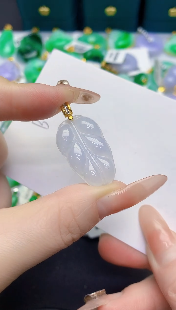 颈饰未镶嵌翡翠缅甸天然翡翠A货