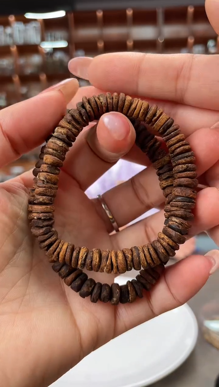 【闪购商品】沉香手串94号惠安红土多样性发一份