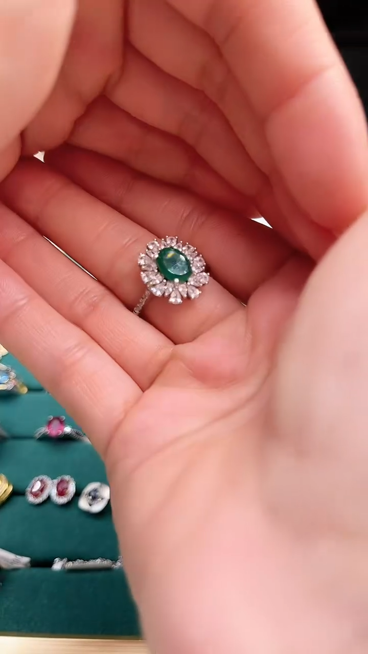 【闪购商品】祖母绿戒指银S925镶嵌成品