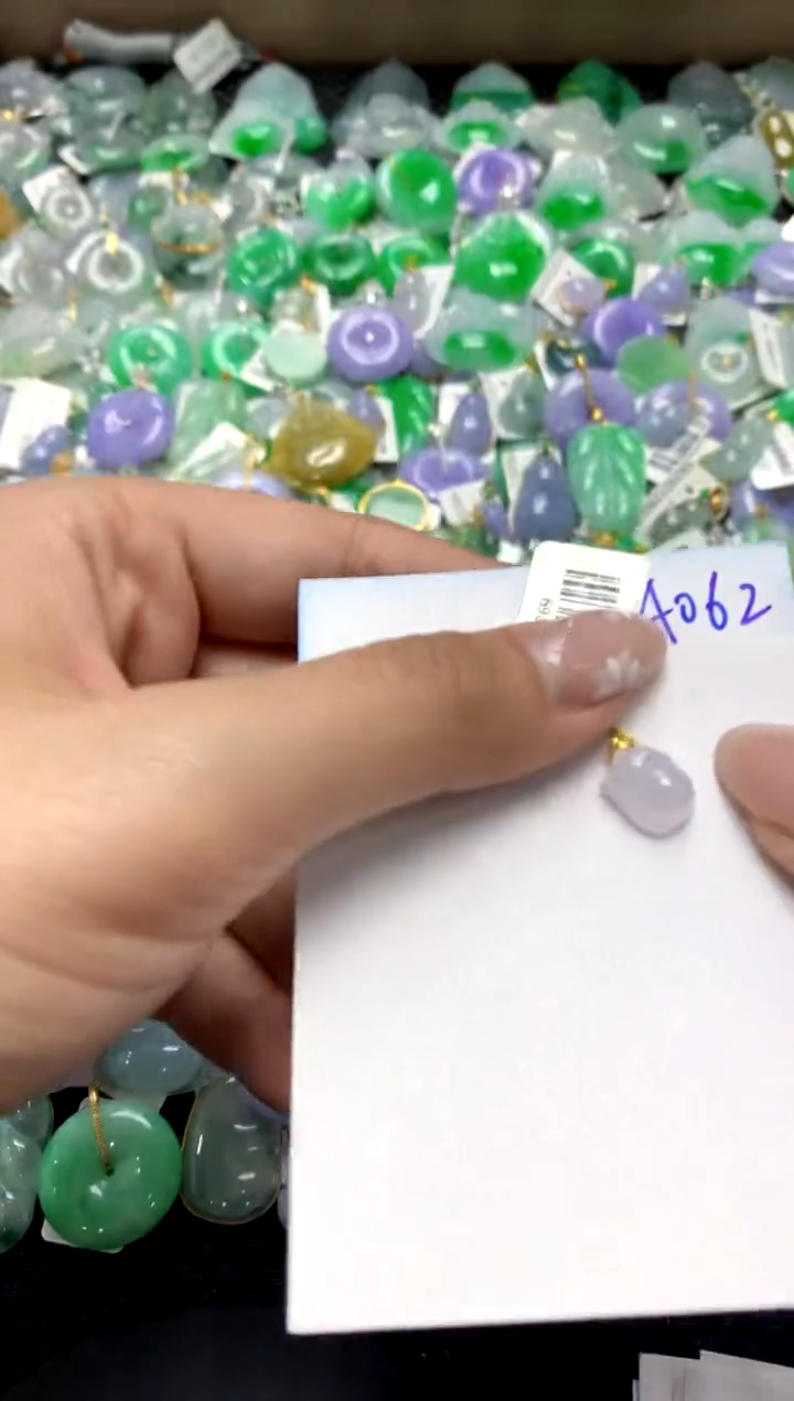 【闪购商品】翡翠颈饰18K金镶嵌1111111111111111