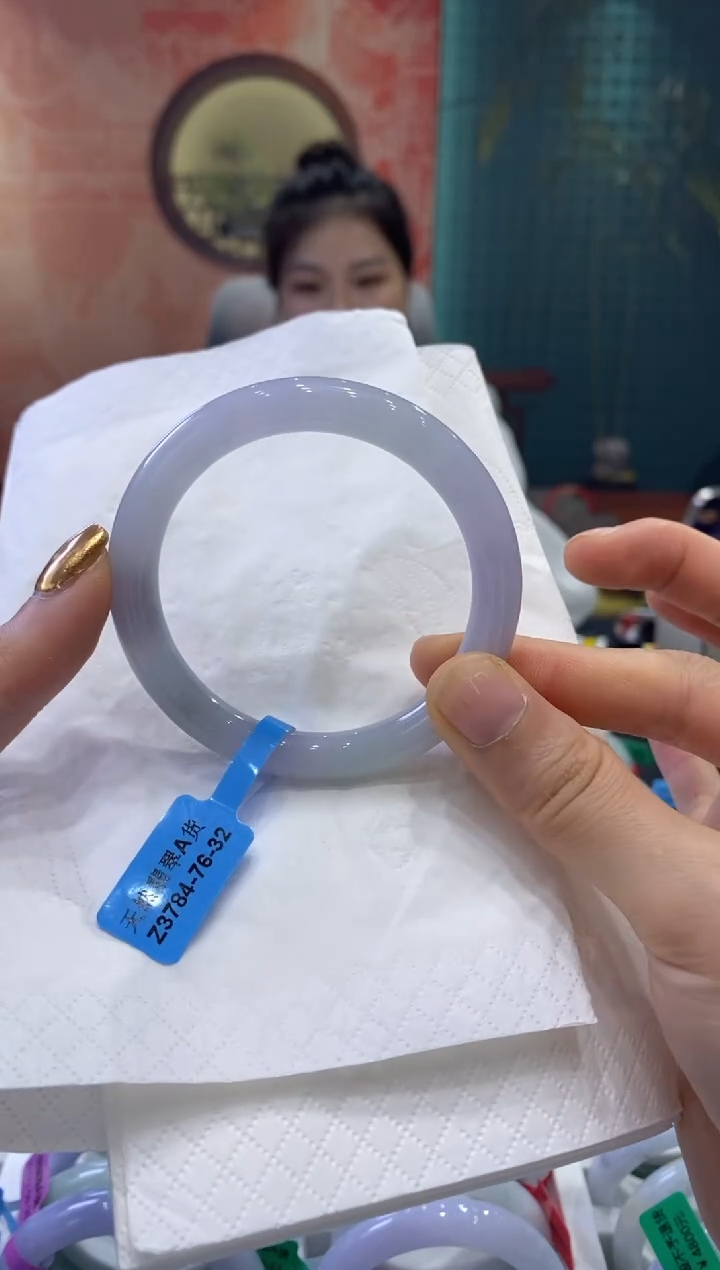 【闪购商品】翡翠手镯未镶嵌多人17077