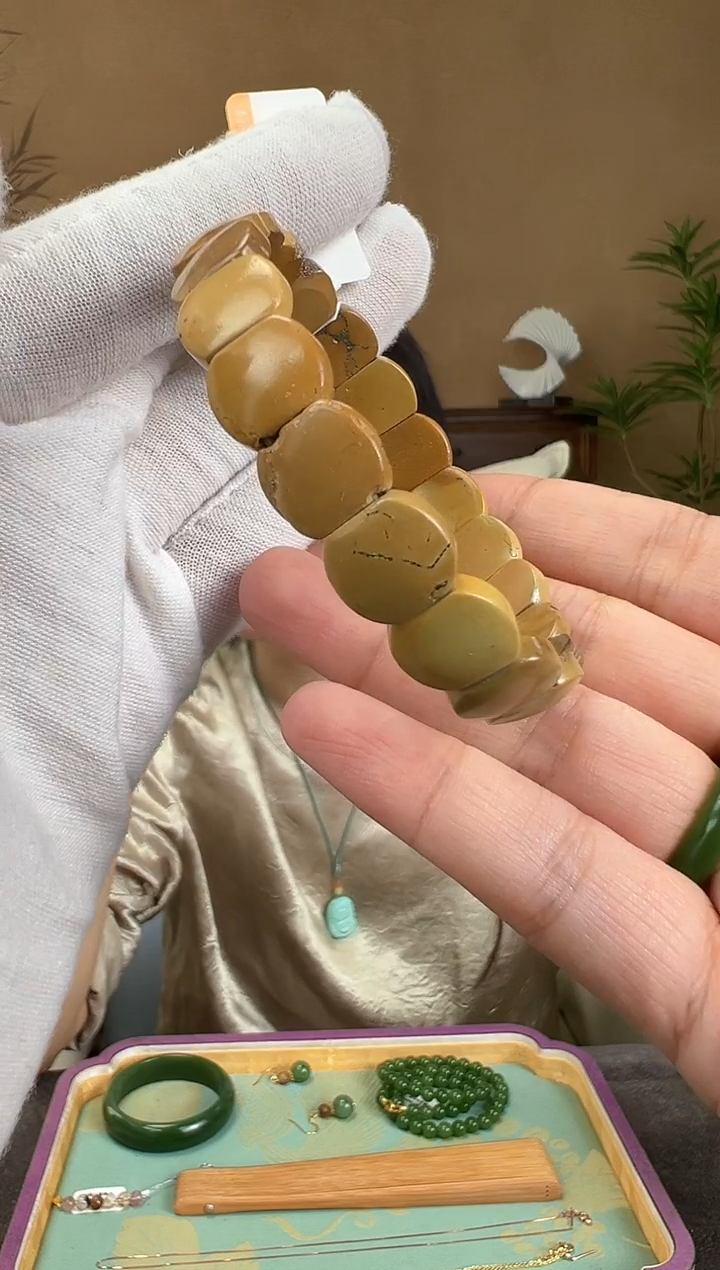 绿松石未镶嵌颈饰11mm绿松菜籽黄手牌 13g+