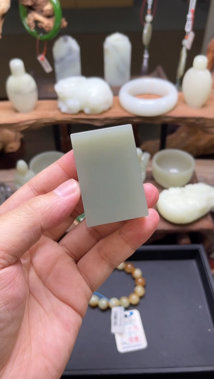 【闪购商品】和田玉吊坠未镶嵌且末青白 无事牌 