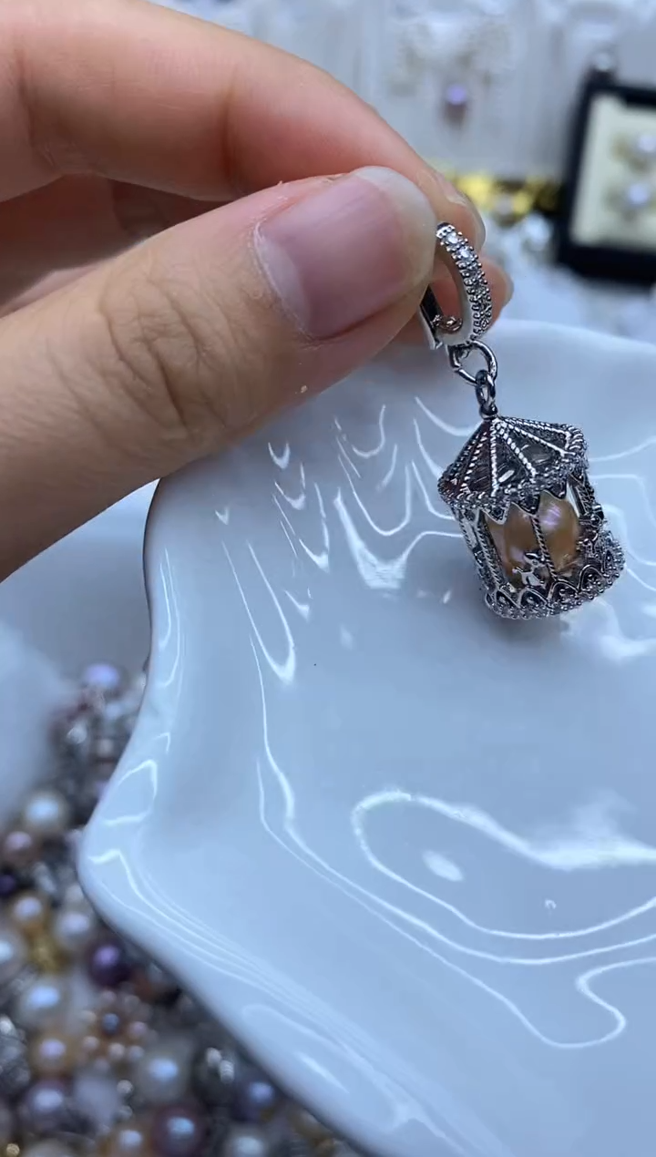 吊坠(不含链)未镶嵌淡水珍珠吊坠多样性发其一